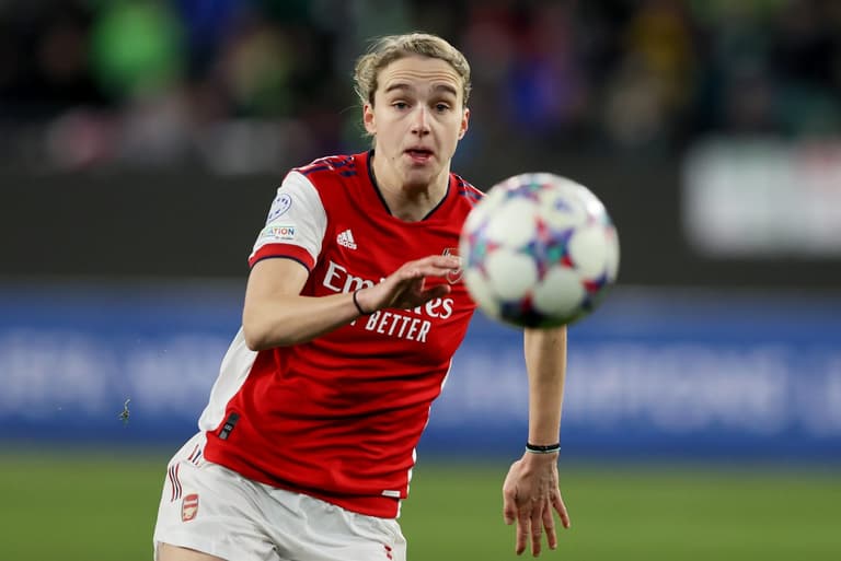 Vivianne Miedema explains why she almost retired at 18 Vivianne Miedema explains why she almost retired at 18