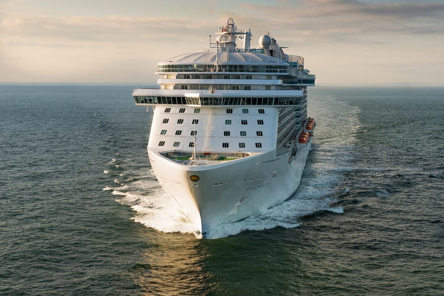 Couple live on cruise ships full time because it’s cheaper than paying a mortgage