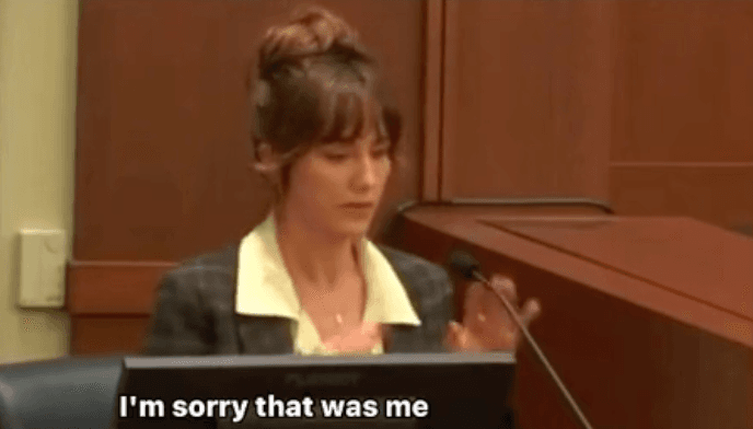 Confusion as woman appears to fart during viral clip of Depp-Heard trial Confusion as woman appears to fart during viral clip of Depp-Heard trial
