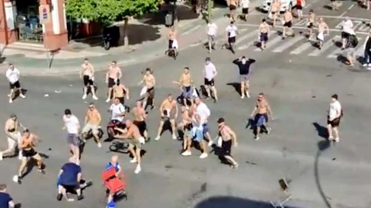 Rangers and Frankfurt fans violently clash in Seville ahead of Europa League final