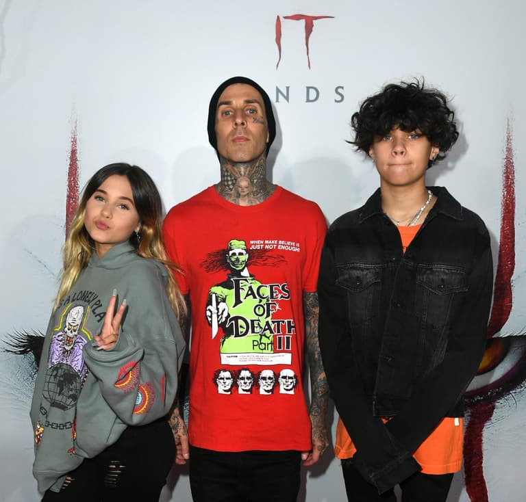 Travis Barker’s daughter shares picture of Blink-182 star in hospital bed – tells fans to ‘send your prayers’ Travis Barker’s daughter shares picture of Blink-182 star in hospital bed – tells fans to ‘send your prayers’