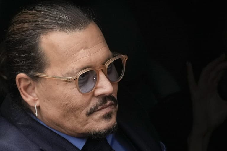 Johnny Depp reportedly hired lawyer after watching her on Netflix hit Making a Murderer Johnny Depp reportedly hired lawyer after watching her on Netflix hit Making a Murderer