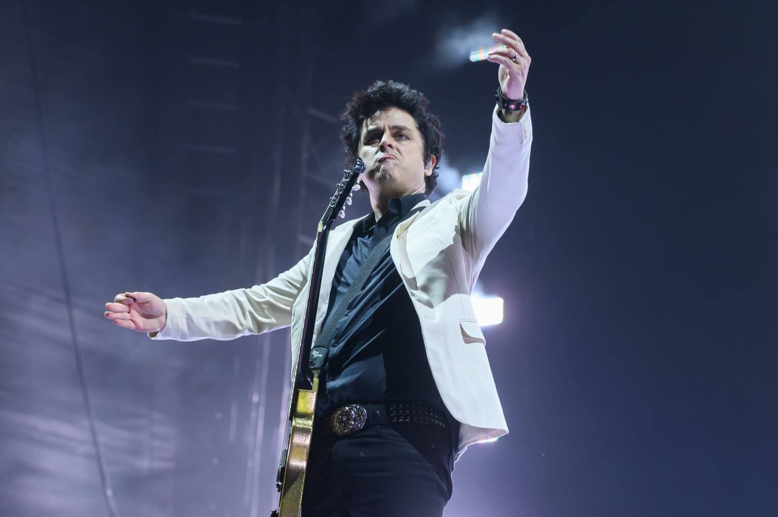 Green Day frontman ‘renouncing US citizenship’ over Roe v Wade ruling