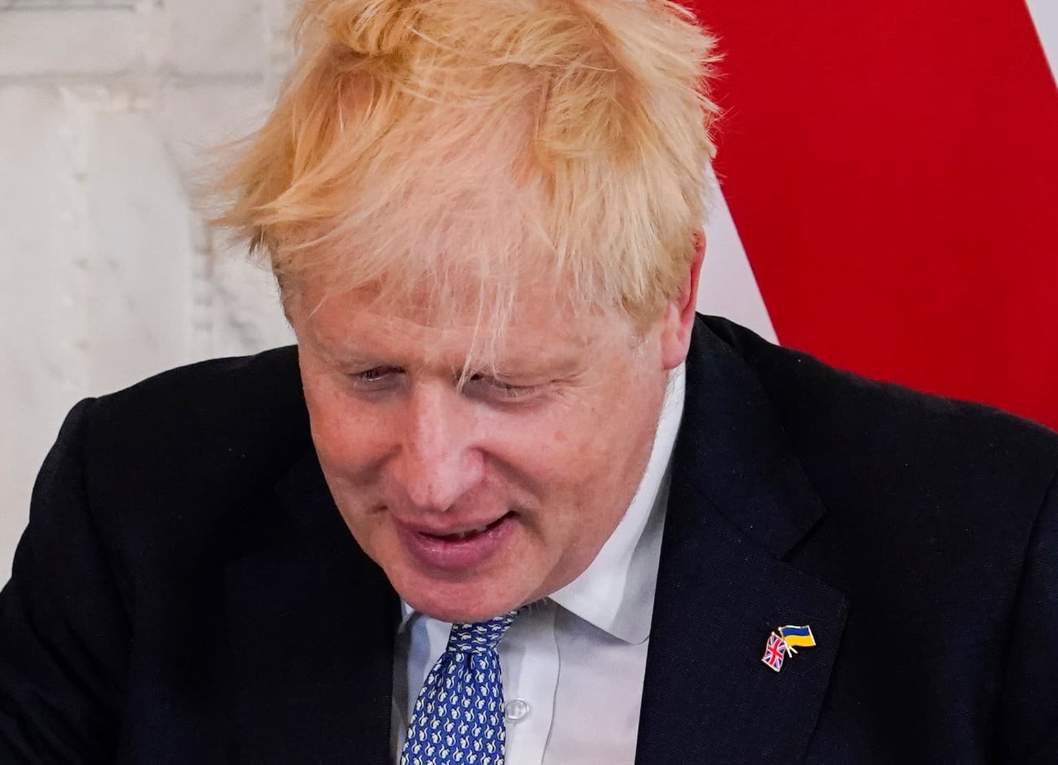 Newsnight replaces end credits with list of ministerial resignations set to Bittersweet Symphony