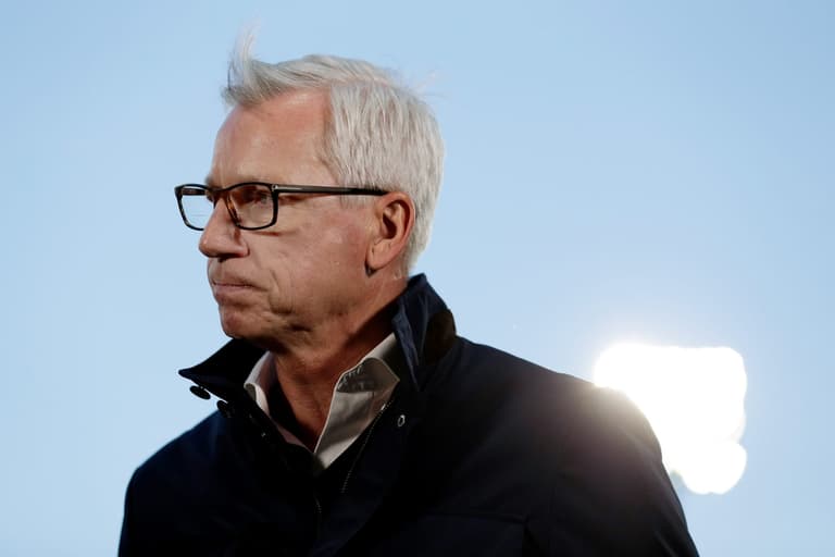 Alan Pardew leaves role at CSKA Sofia after supporters racially abuse players Alan Pardew leaves role at CSKA Sofia after supporters racially abuse players