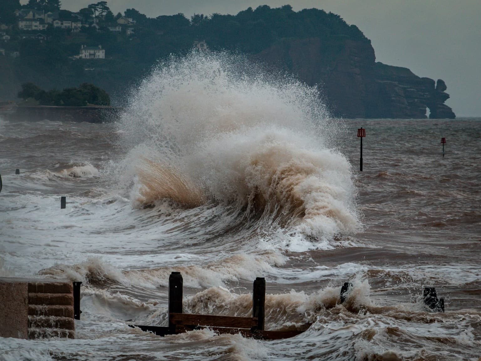 Brits set to face a week of thunderstorms and heavy rain following bank holiday sun