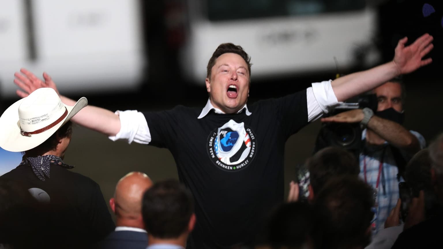 Elon Musk says ‘I have too much work on my plate’ and is forced to work morning to night