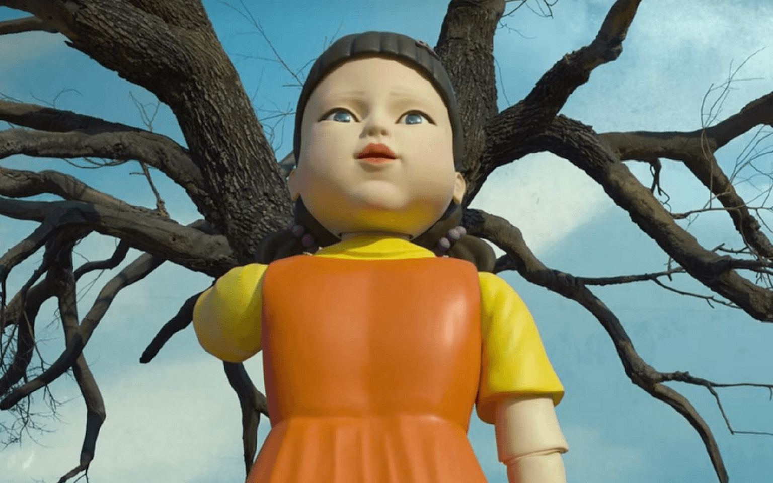 The creepy robot doll in Squid Game will have a boyfriend in season 2