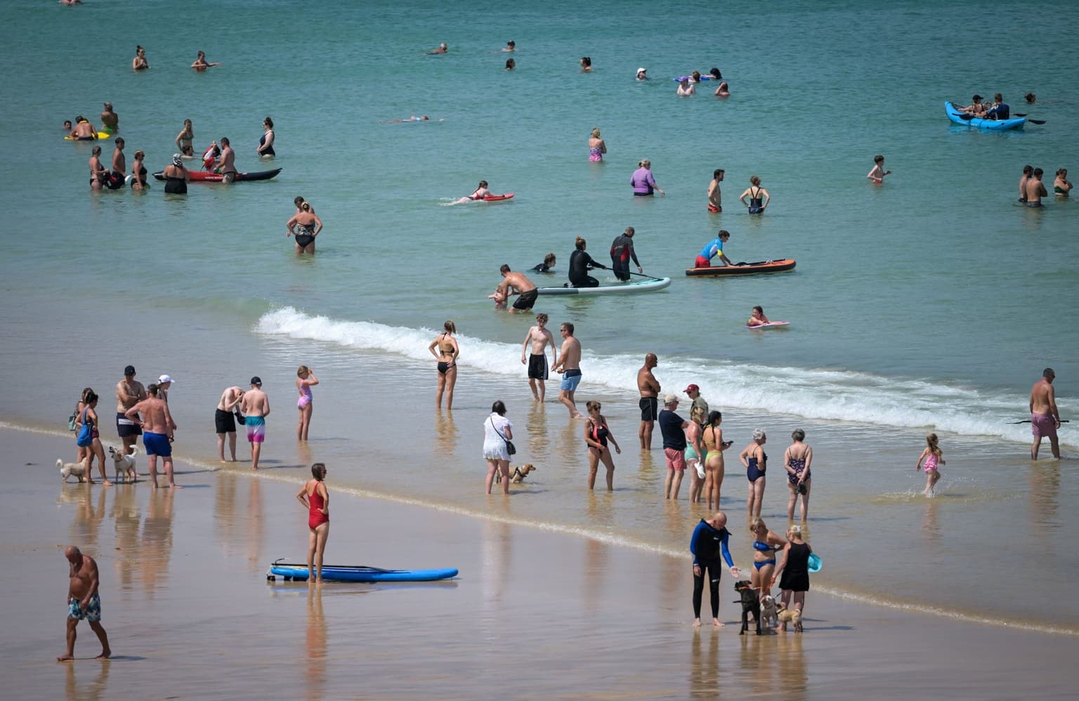 Last night was hottest on record as hottest day record set to be broken with 42C high