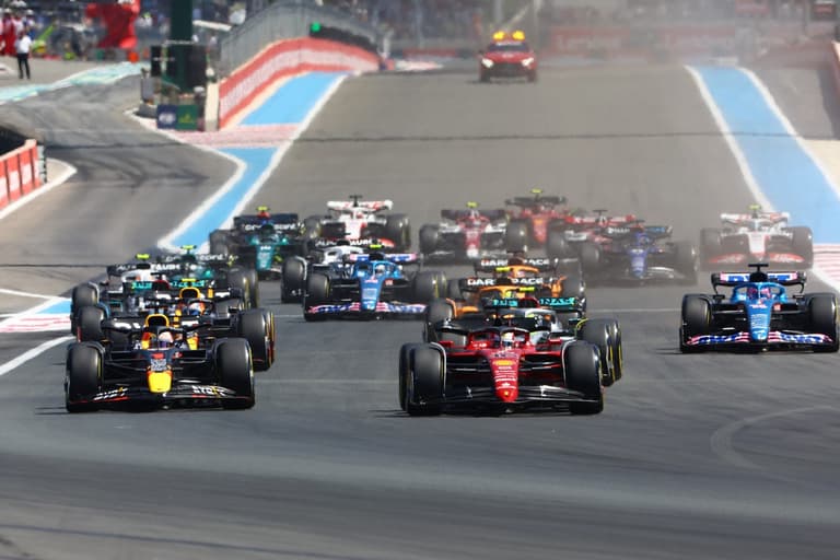 Charles Leclerc crashes out of French Grand Prix while leading race Charles Leclerc crashes out of French Grand Prix while leading race