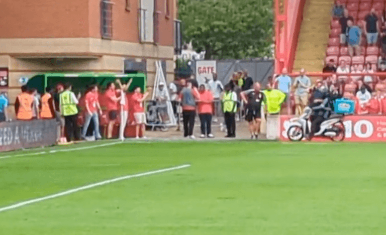 Fan orders pizza to stadium during Leyton Orient game Fan orders pizza to stadium during Leyton Orient game