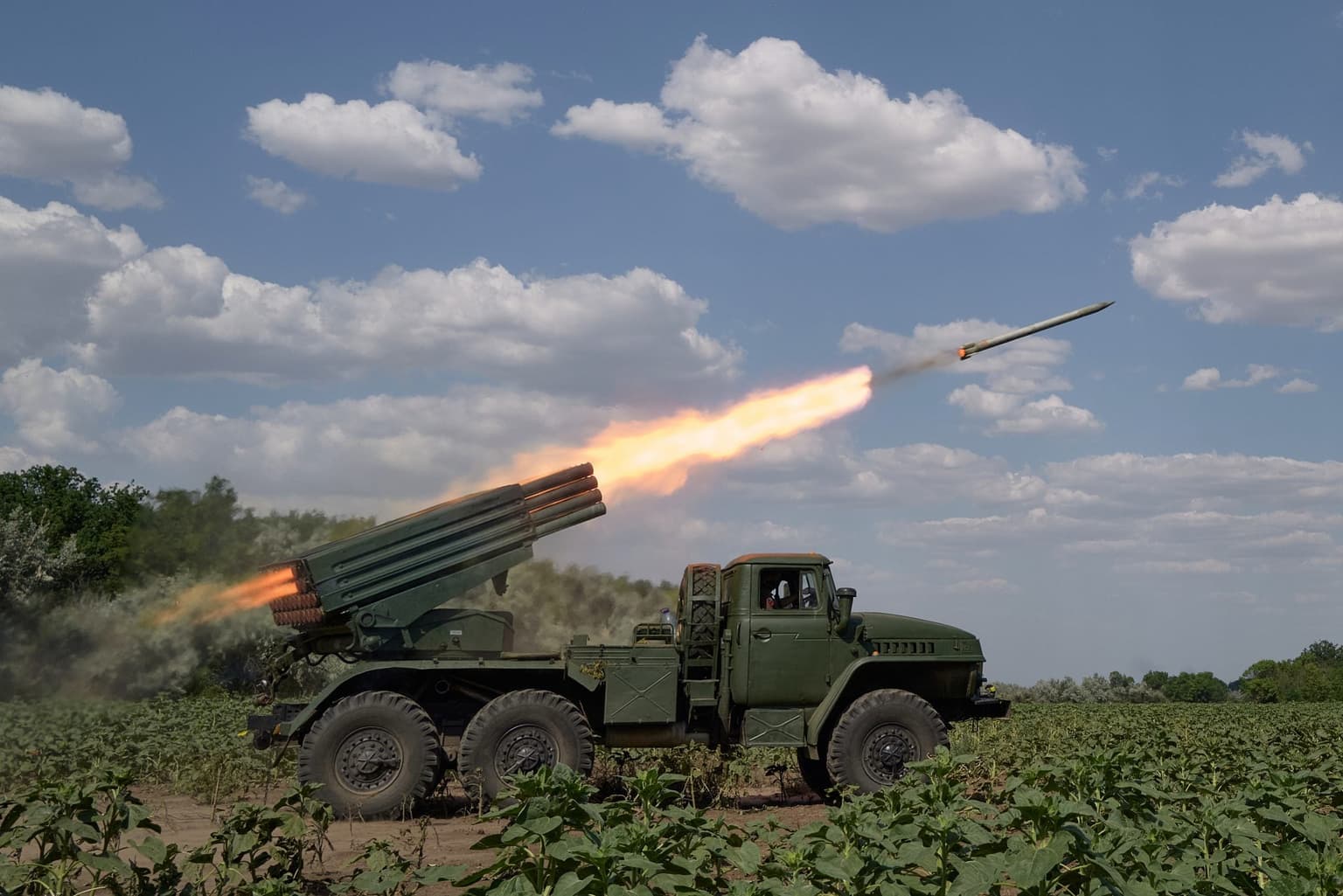 ‘It’s on’: Ukraine fights back in the south as tide turns on horror war