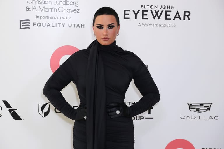 Demi Lovato battled with ‘survivor’s guilt’ following Mac Miller’s death Demi Lovato battled with ‘survivor’s guilt’ following Mac Miller’s death