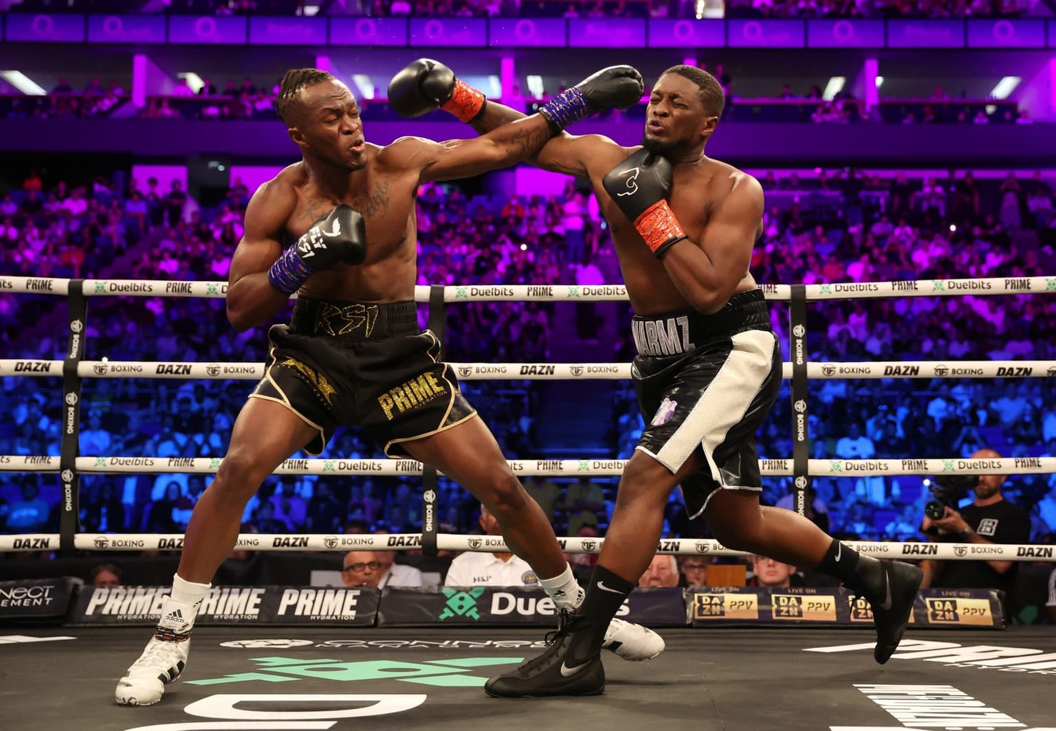 Nigel Farage belts out National Anthem more passionately than ever ahead of KSI fight
