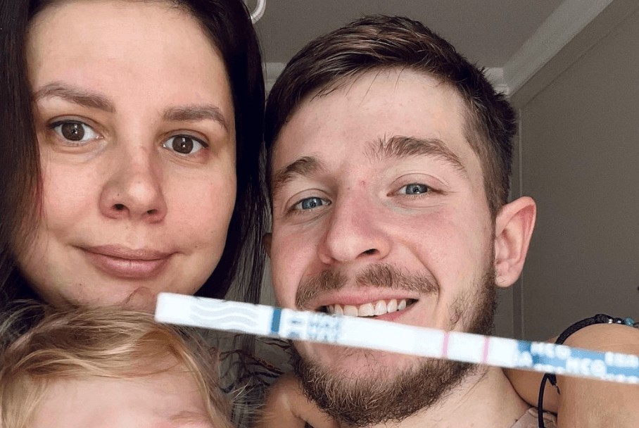 Influencer who divorced husband and married her step-son is having another baby with him