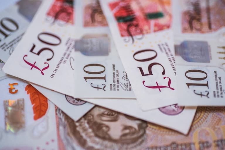 British bank says it will give customers £175 cash for free