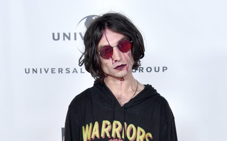 Ezra Miller finally speaks out over controversies: ‘I am suffering complex mental health issues’ Ezra Miller finally speaks out over controversies: ‘I am suffering complex mental health issues’