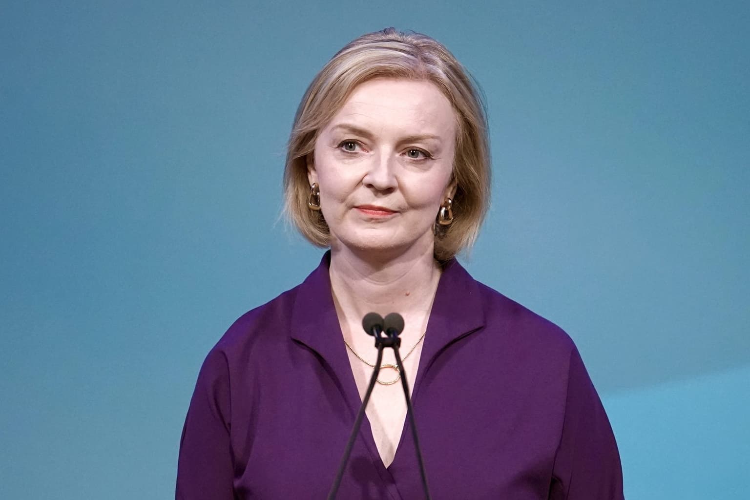 Joe Lycett trolls Liz Truss following her resignation