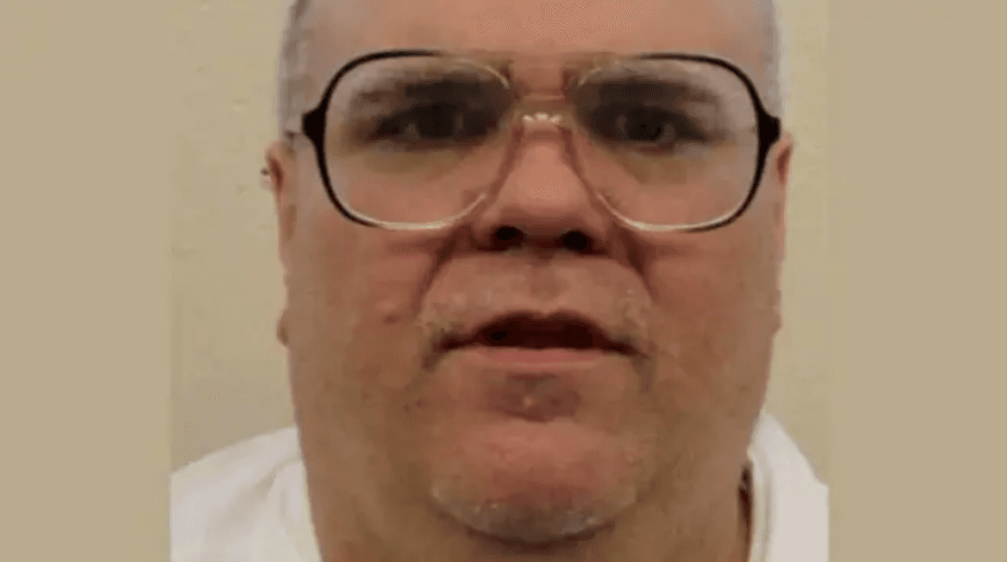 Killer on death row with fear of needles has execution abandoned