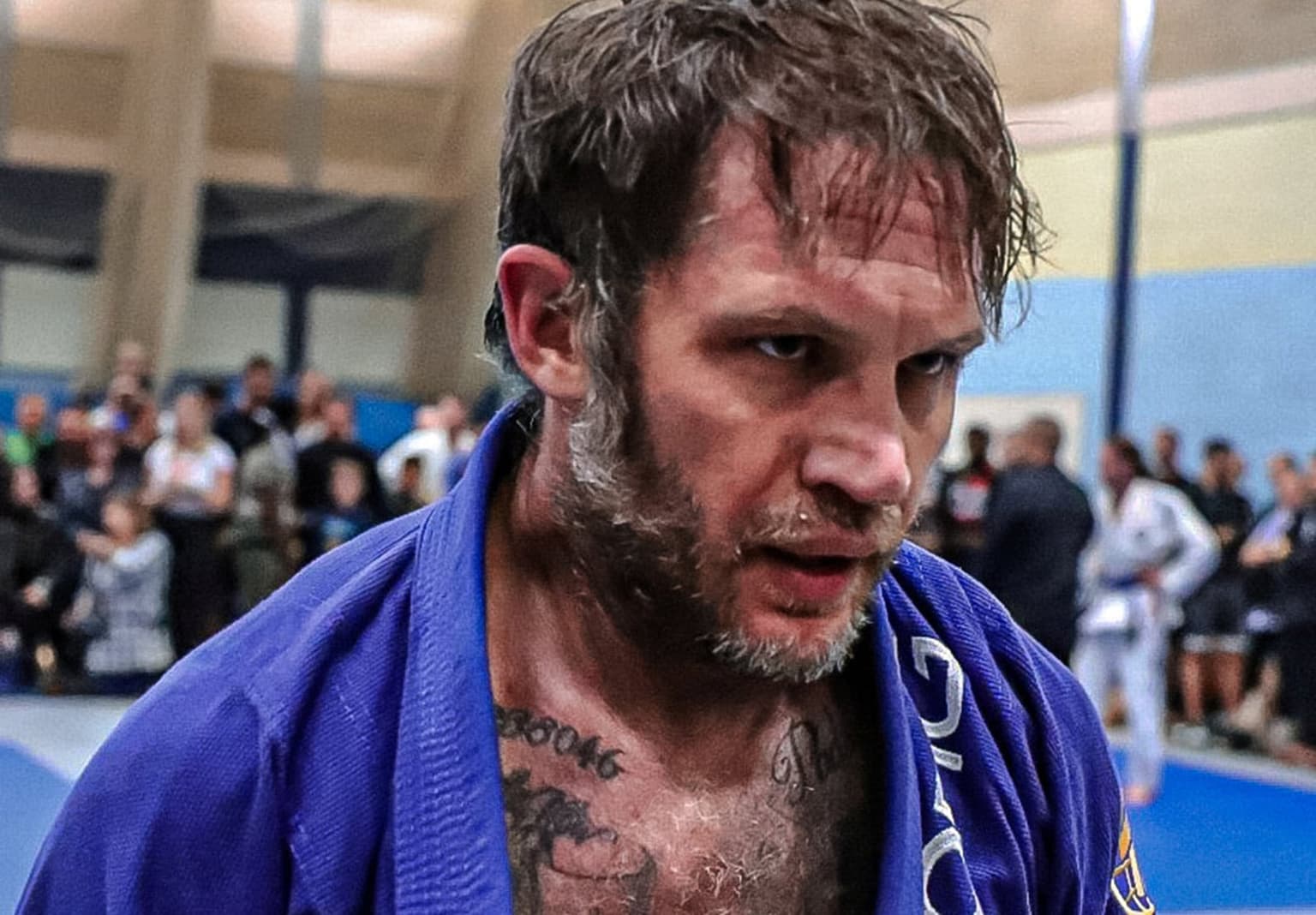 This is the moment ‘briliant’ Tom Hardy wins martial arts fight by submission