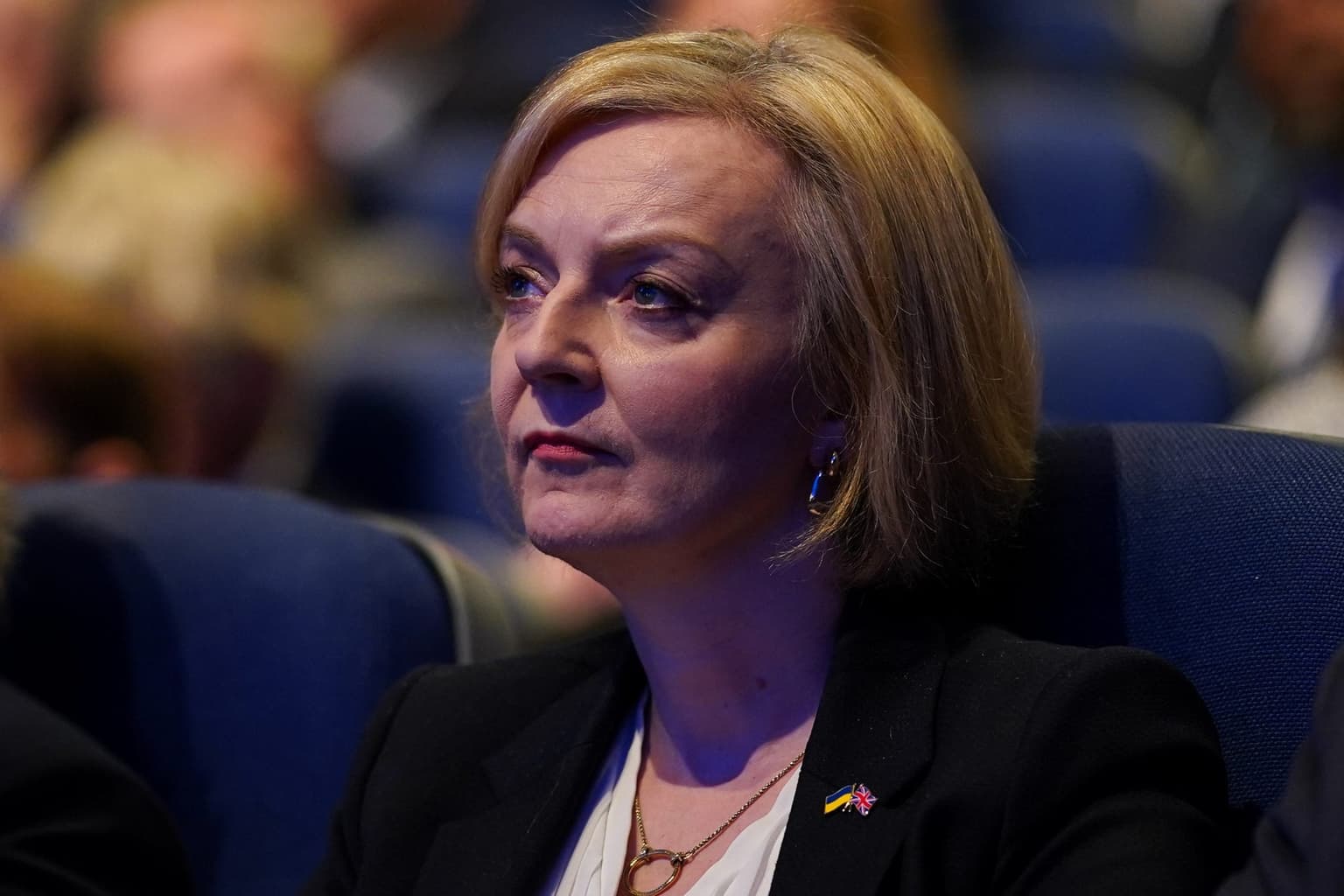 Half a million people sign early general election petition