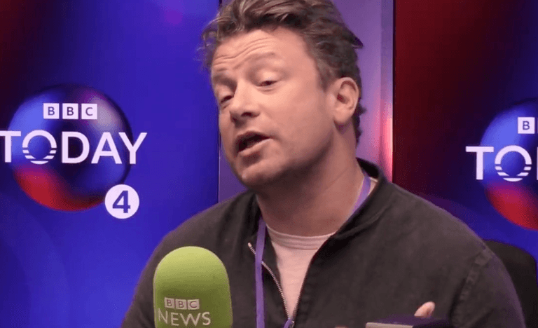 Jamie Oliver to ‘fight’ Liz Truss over free school meals as he has ‘no faith’ in her Jamie Oliver to ‘fight’ Liz Truss over free school meals as he has ‘no faith’ in her