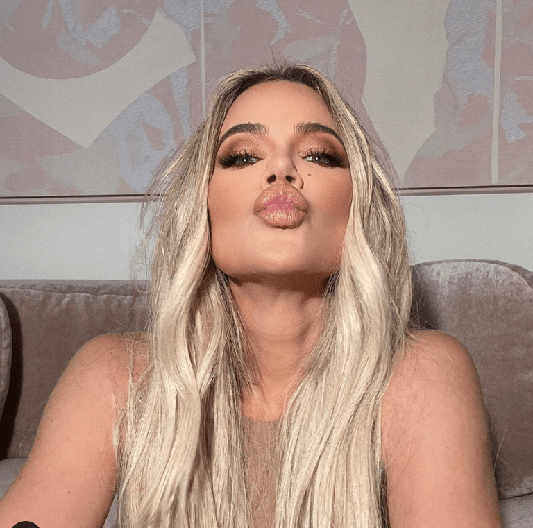 Khloe Kardashian reveals she had a tumour removed from her face Khloe Kardashian reveals she had a tumour removed from her face