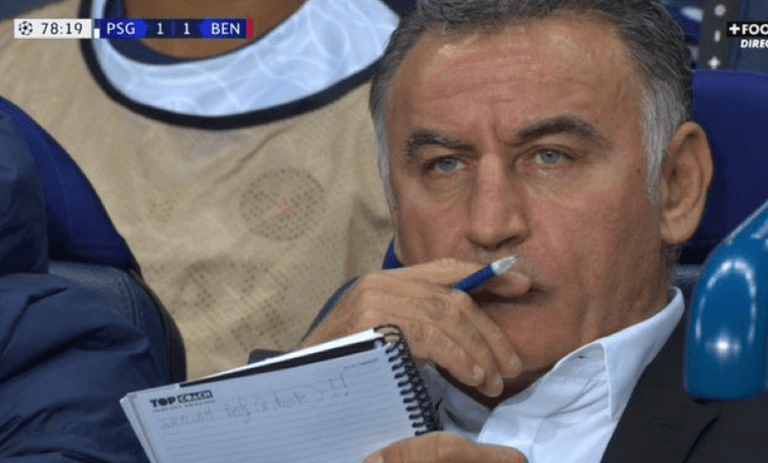 Fans notice message for Kylian Mbappé on Christophe Galtier’s notebook Fans notice message for Kylian Mbappé on Christophe Galtier’s notebook