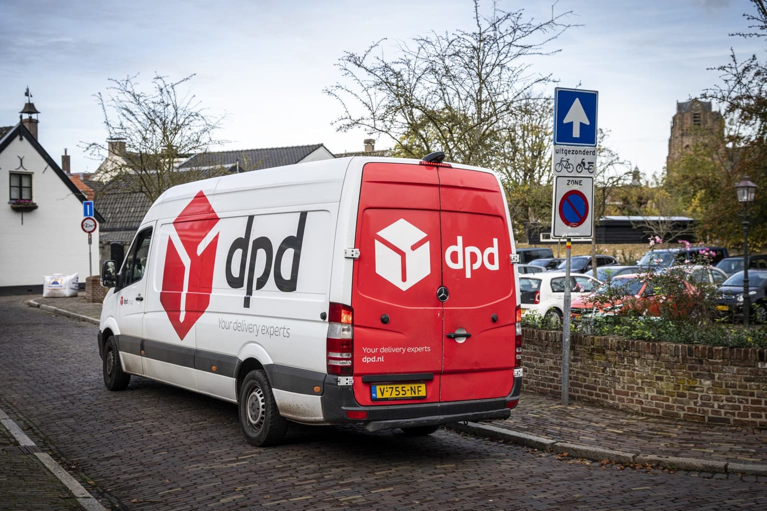 DPD drivers told to work 6 days a week until Xmas or ‘not bother coming back’
