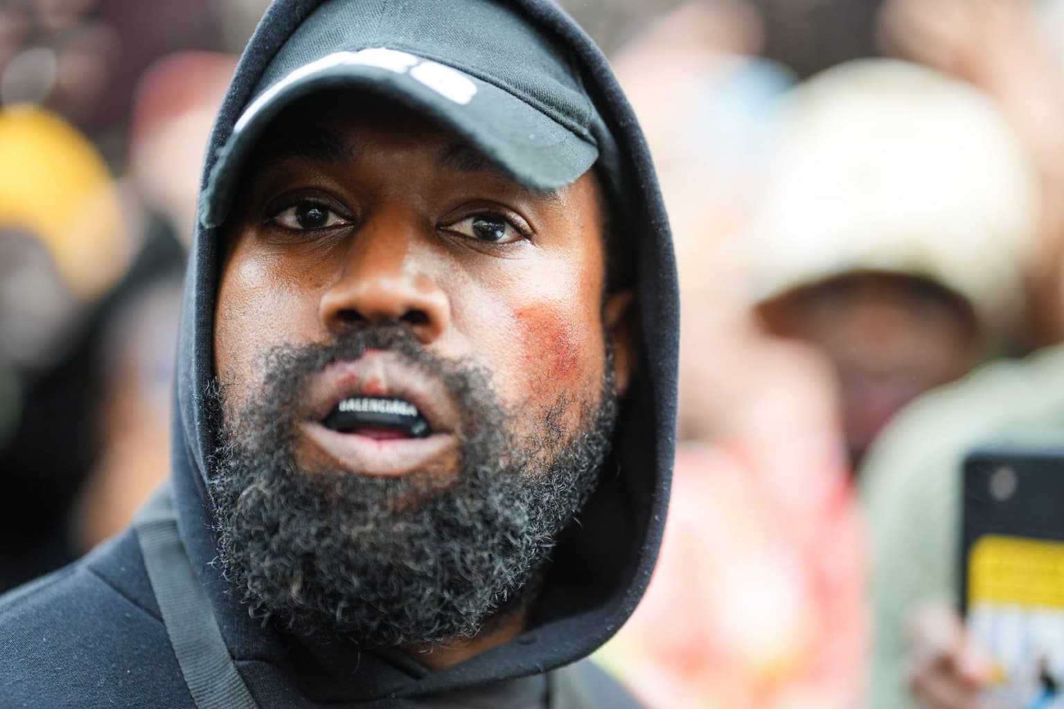 Kanye West returns to Twitter after ban over anti-Semitic comments