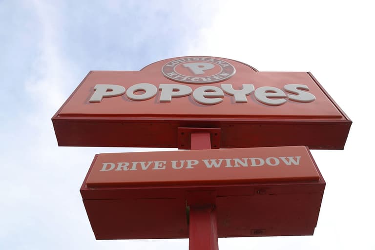 US fast food chain to open drive-thrus in UK after punters queue from 5am to try it out US fast food chain to open drive-thrus in UK after punters queue from 5am to try it out