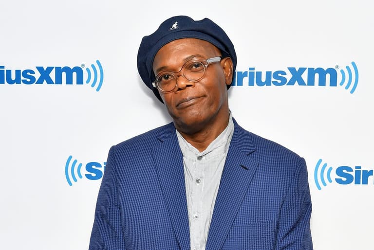 Fans issue Twitter warning to Samuel L Jackson after he’s spotted liking hardcore porn Fans issue Twitter warning to Samuel L Jackson after he’s spotted liking hardcore porn