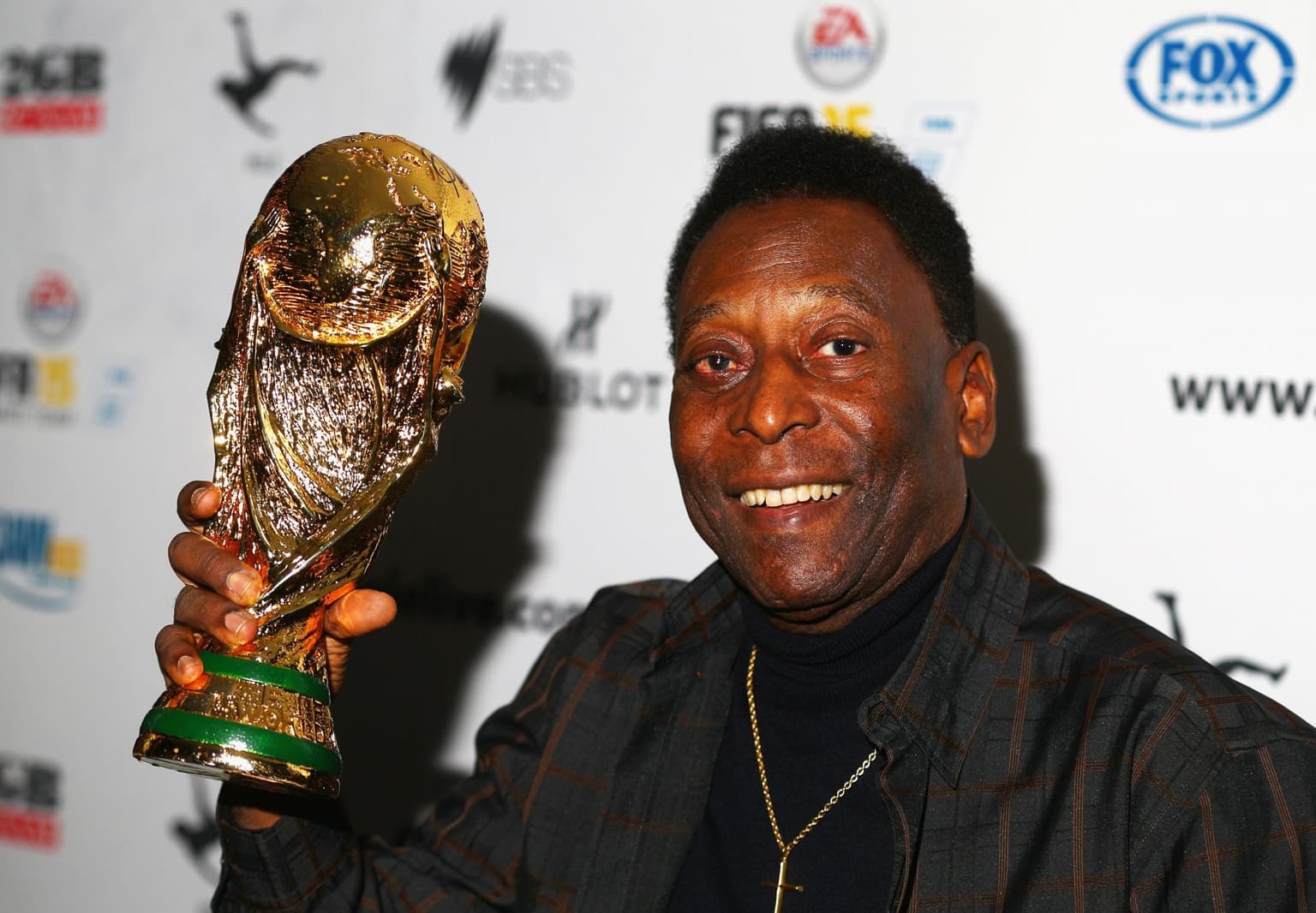 Pele releases statement after being moved to ‘end of life care’