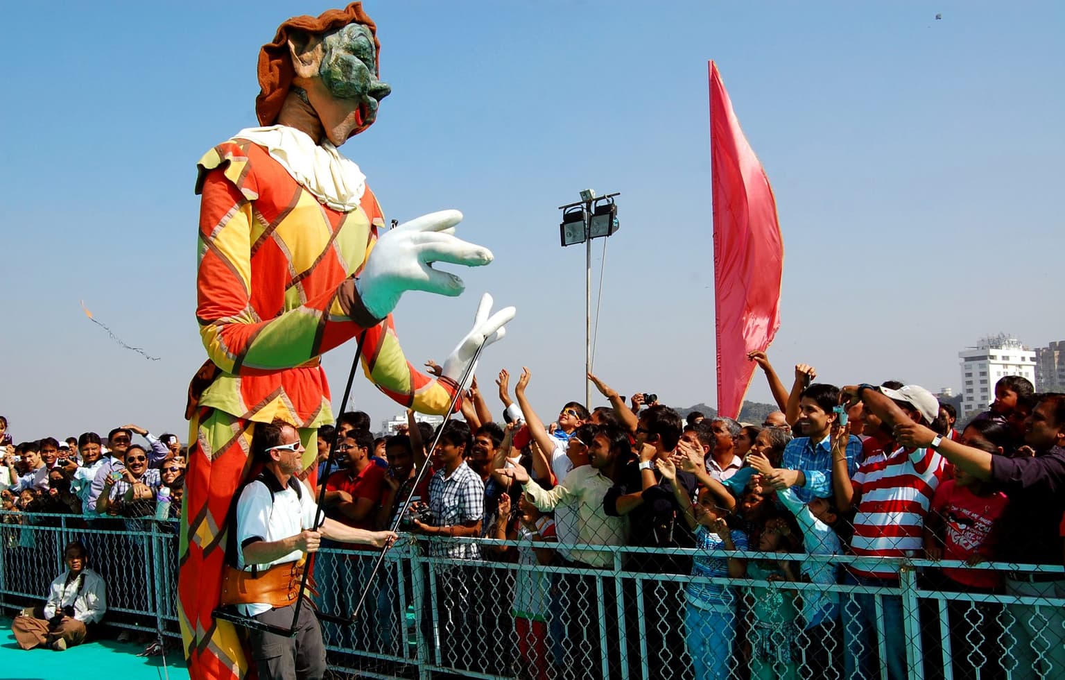 Six people, including three kids, killed after throats slit by kite strings at festival