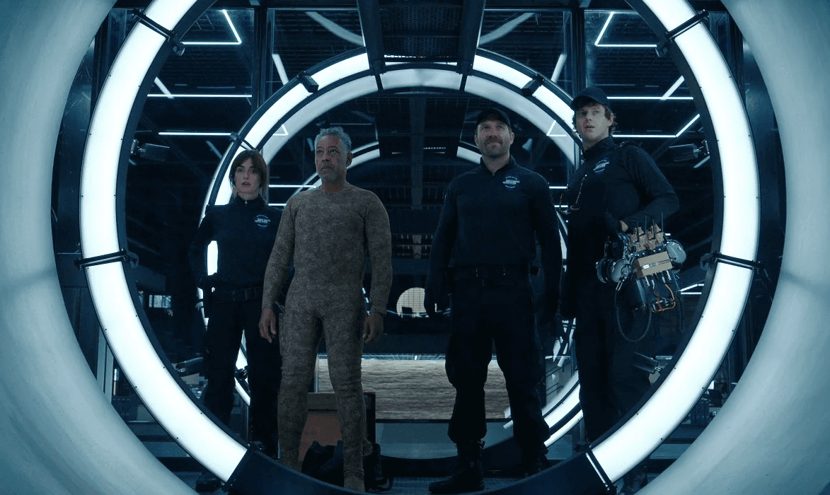 REVIEW: Kaleidoscope is an amazing idea wrapped around an okay show