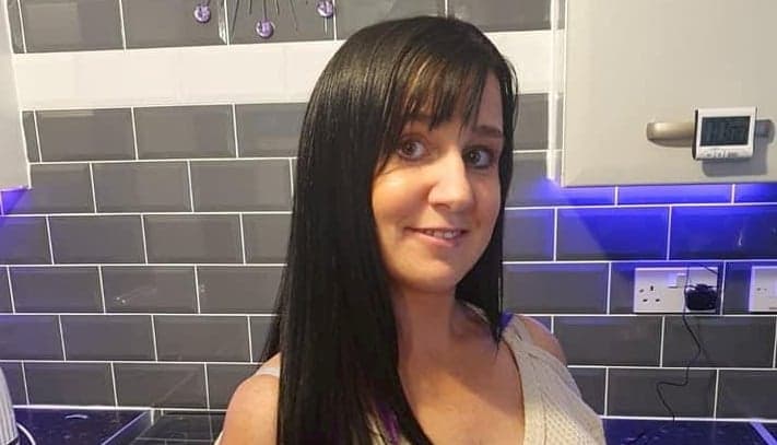 Mum dies of heart attack after 11-hour ambulance wait despite promise of ‘blue light response’ Mum dies of heart attack after 11-hour ambulance wait despite promise of ‘blue light response’
