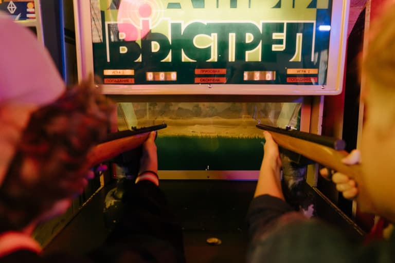 American out to ‘shoot guns and watch college football’ in 2023 shoots self in foot during football match American out to ‘shoot guns and watch college football’ in 2023 shoots self in foot during football match