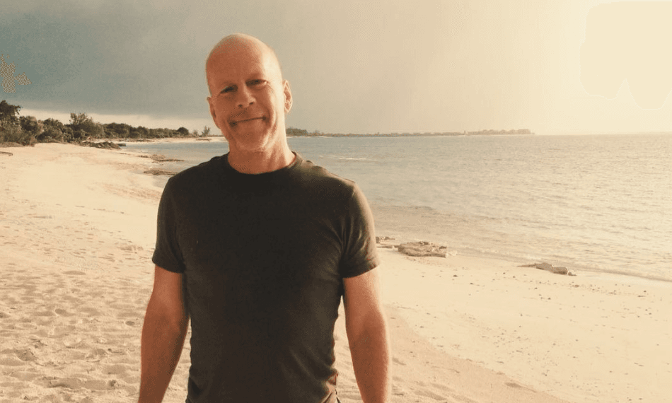 Bruce Willis diagnosed with frontotemporal dementia as family release emotional statement
