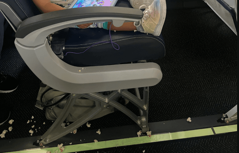 Man slams airline for making pregnant wife clean up toddler’s mess on ‘all fours’ Man slams airline for making pregnant wife clean up toddler’s mess on ‘all fours’