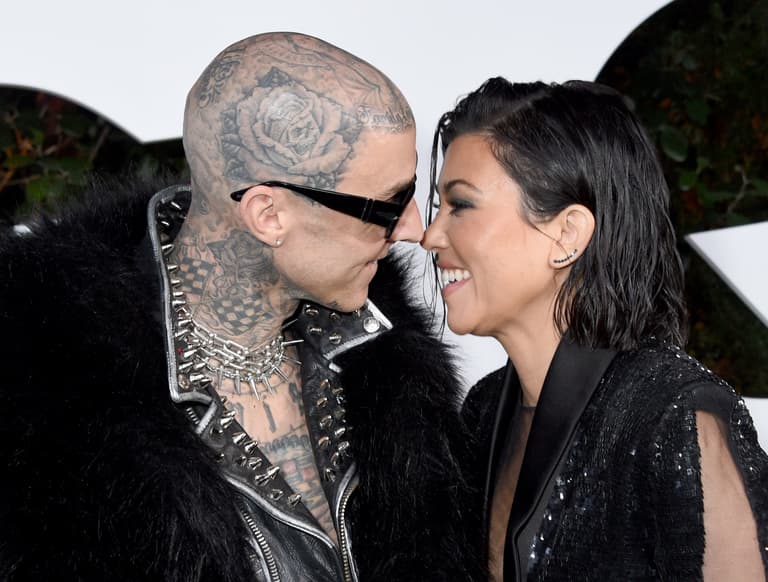 Kardashians set a timer as Kourtney and Travis Barker disappear for ‘sex session’ Kardashians set a timer as Kourtney and Travis Barker disappear for ‘sex session’