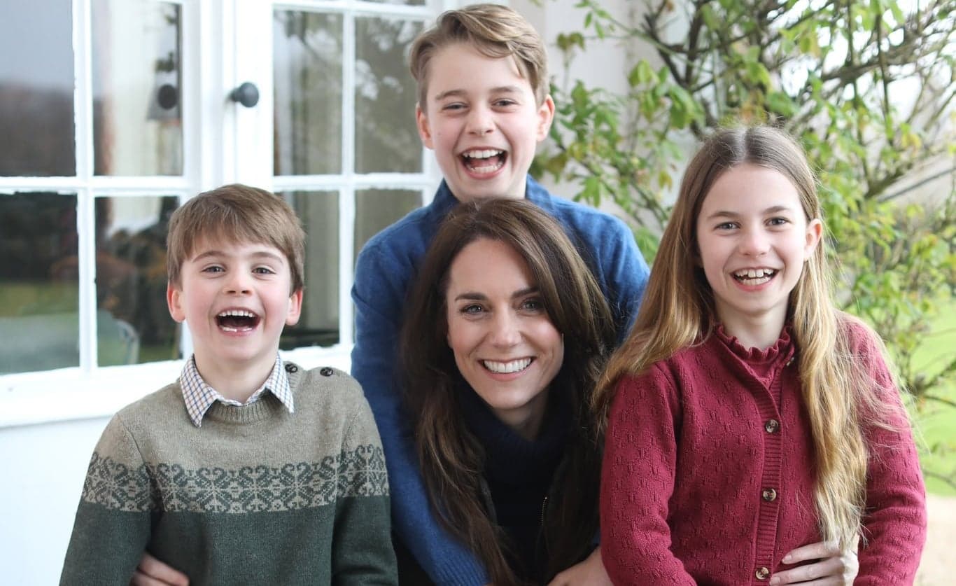 Kate Middleton apologises for ‘confusion’ after ‘editing’ Mother’s Day photograph