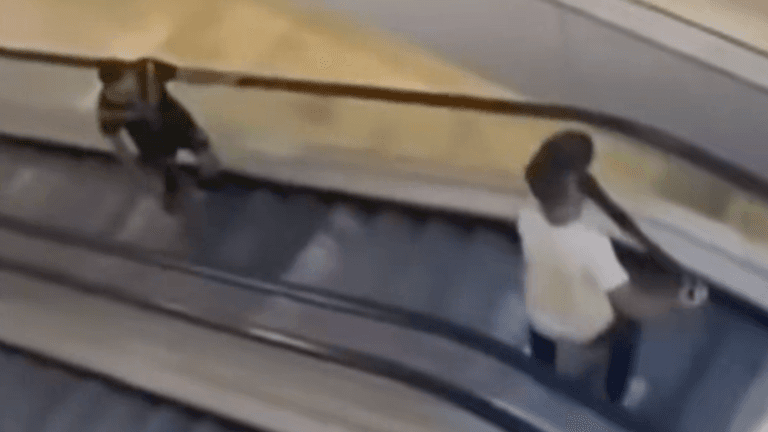 Video shows brave man trying to fend off Sydney shopping centre attacker Video shows brave man trying to fend off Sydney shopping centre attacker