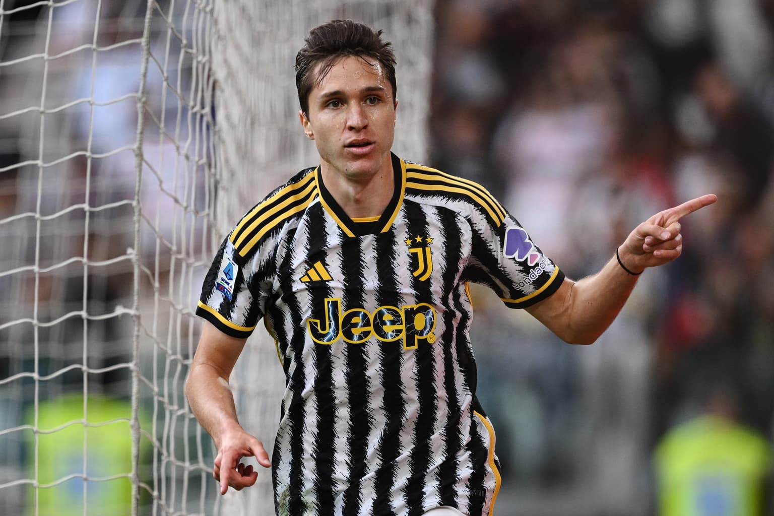 Liverpool reach agreement to sign Federico Chiesa at a bargain fee