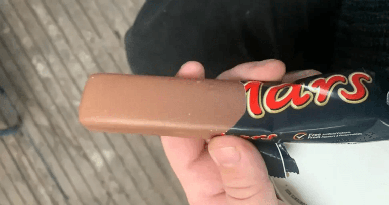 Man who found ‘hideous’ smooth Mars bar gets compensation Man who found ‘hideous’ smooth Mars bar gets compensation