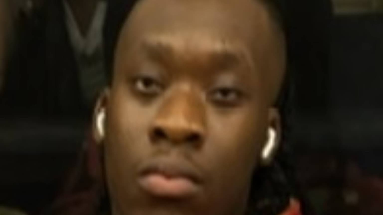 Police searching for man who ‘masturbated while staring at woman’ on Tube
