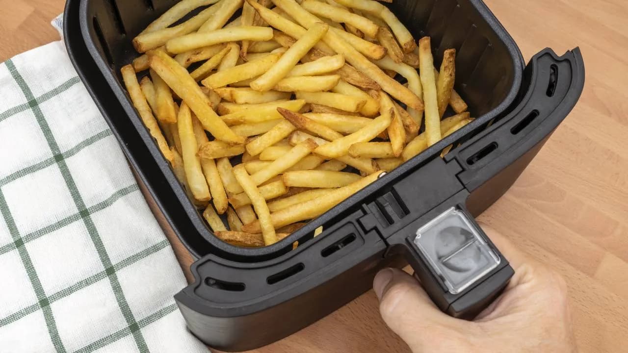 Warning issued to people who use air fryers more regularly than ovens