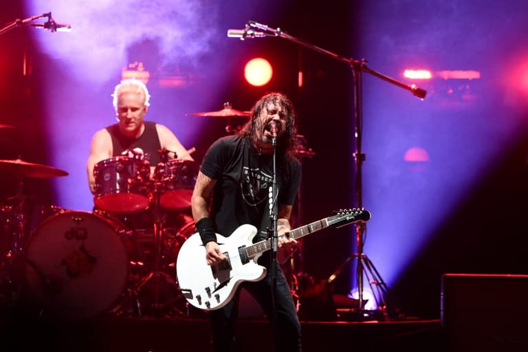 Foo Fighters drummer ‘shocked’ after being booted from band Foo Fighters drummer ‘shocked’ after being booted from band