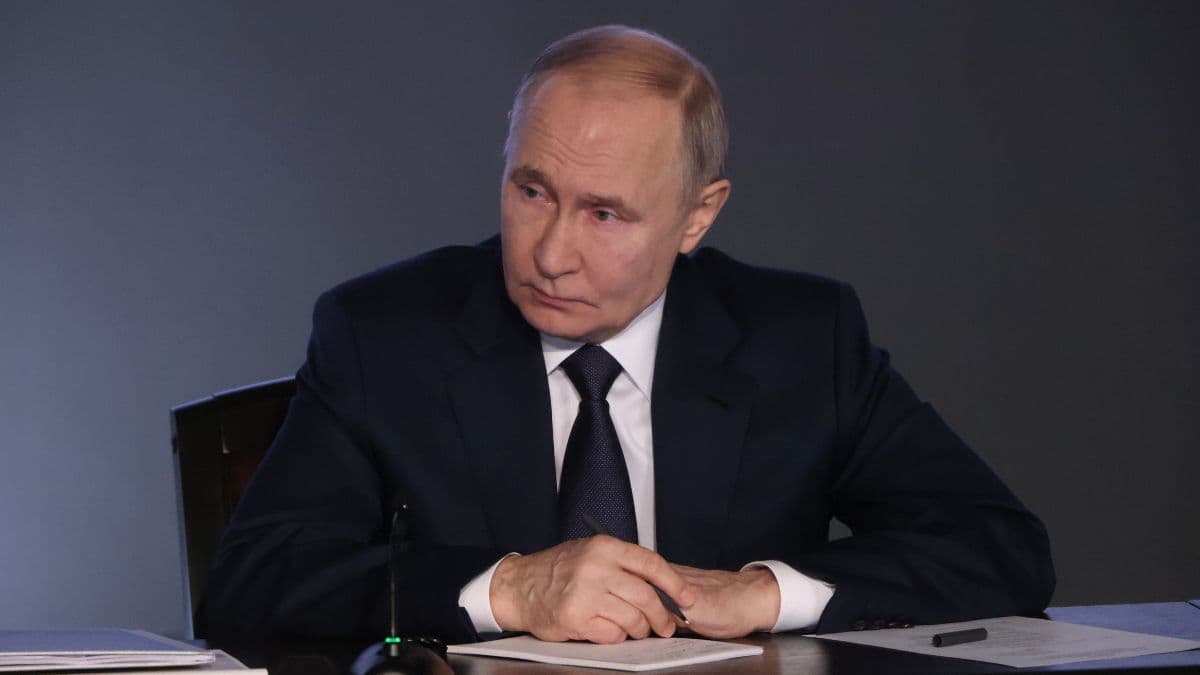 Russia threatens to ‘march on Paris’ as WW3 fears continue across Europe