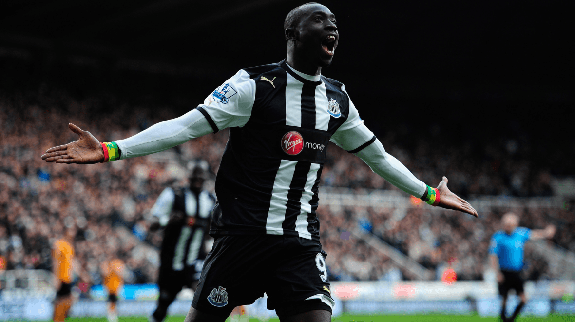 Papiss Cissé appears alongside five other ex-Premier League stars for Sunday League side