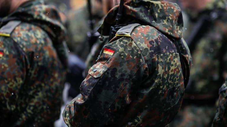 Germany calls on all 18-year-old men to undergo military screening